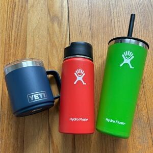 Bundle of coffee/ water cups